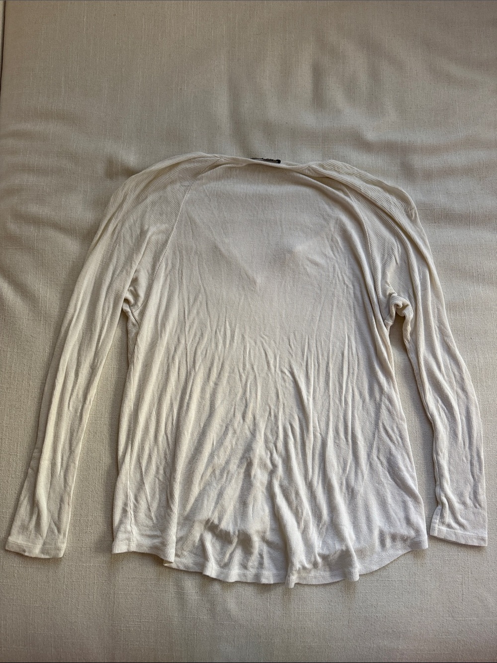 Brandy Melville Ivory Long-Sleeve Knot Front Tee - Picture 3 of 3